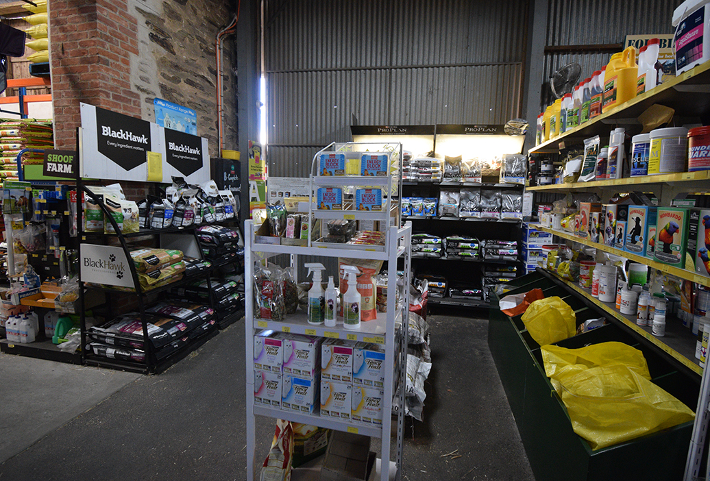 premium-dog-feed-supplies-and-accessories-sanders-fodder-gawler-south-australia
