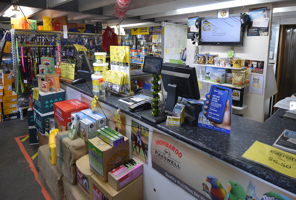 premium-pet-supplies-accessories-feed-sanders-fodder-gawler-south-australia