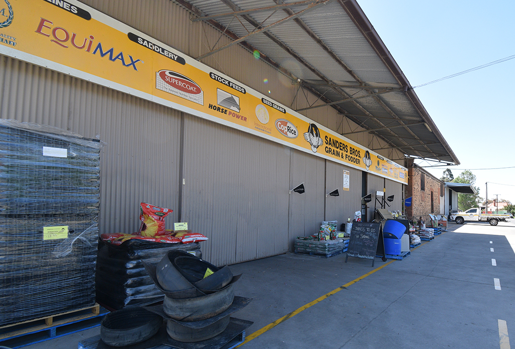 sanders-fodder-gawler-south-australia-grain-pet-supplies-accessories