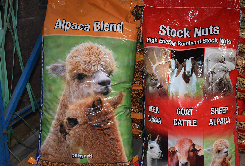 alpaca-feed-supplies-equipment-sanders-fodder-1