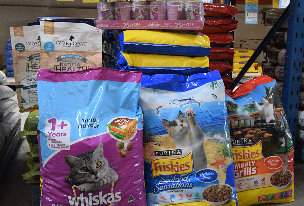 cat-feed-supplies-sanders-fodder-2